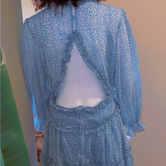 Elegant Blue Ruffle Dress - Picture 4 of 5